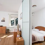Apartament Garden *