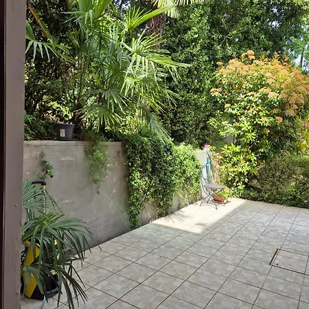 Apartament Garden *